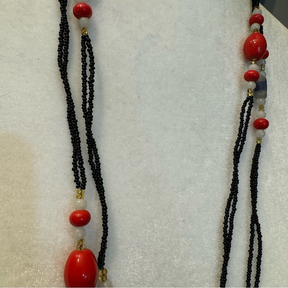 Gorgeous Black Seed Coral Stone Long Beaded Necklace Vintage Unique 31.5" - Picture 3 of 8